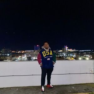 Meet your Posher, Luis